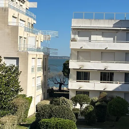 Arcachon: T2 Bis Proche Centre Et Avec Parking - Fr-1-319-595 Apartamento