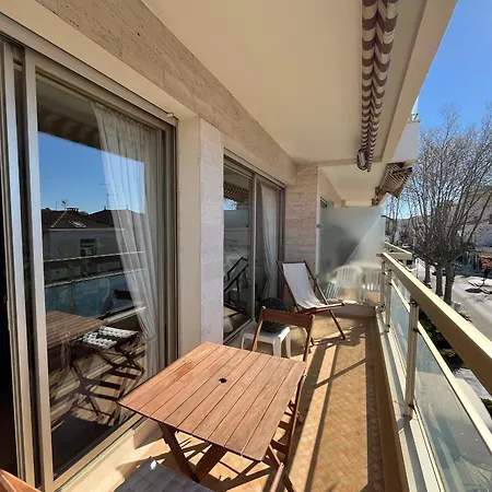 Arcachon: T2 Bis Proche Centre Et Avec Parking - Fr-1-319-595 Apartment *